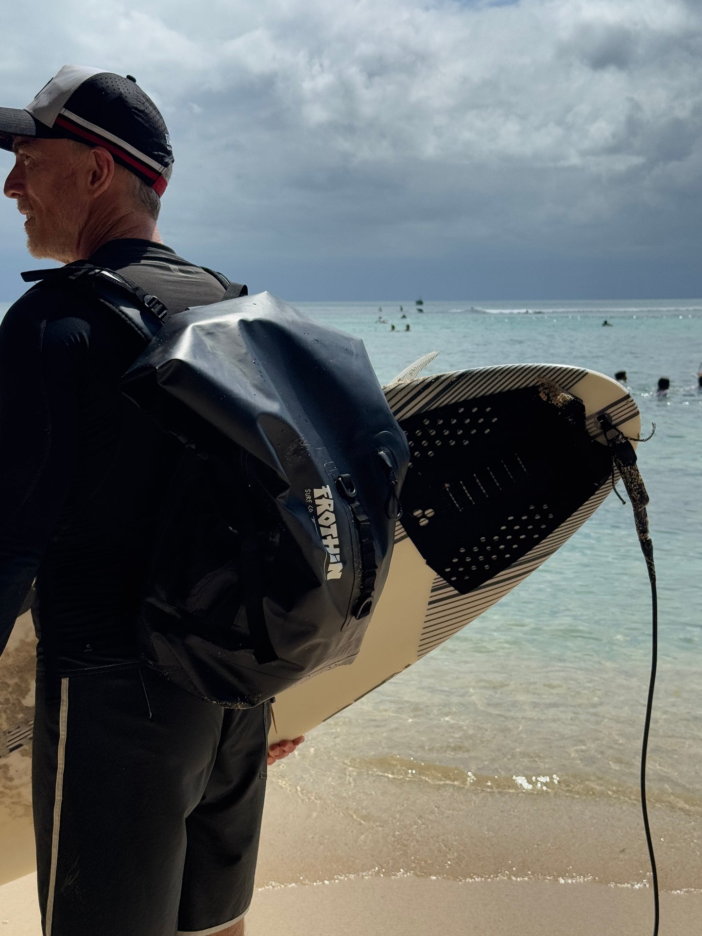 Hot Chilli - Trucker Cap permanent chin strap