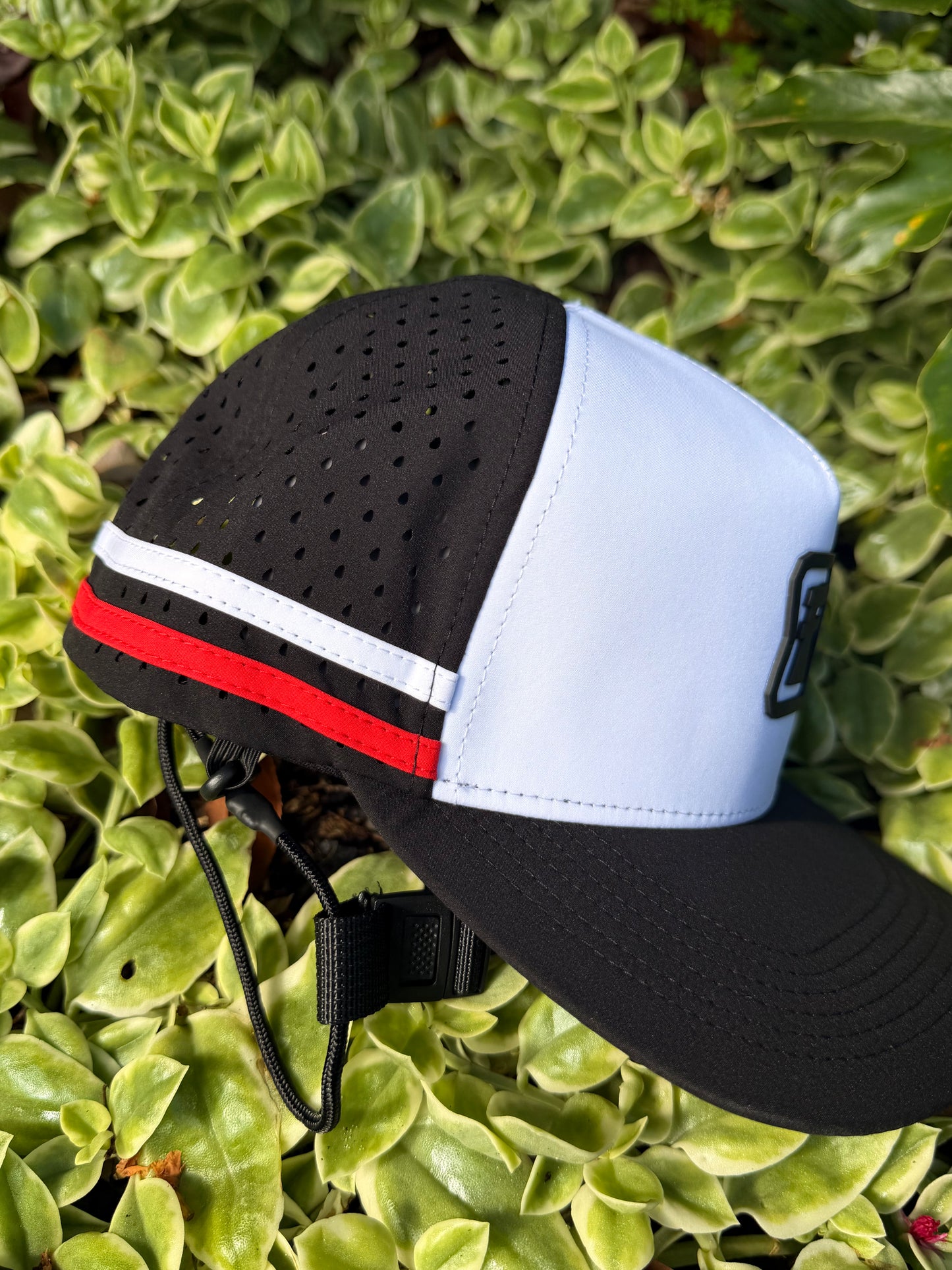 Hot Chilli - Trucker Cap removable chin strap