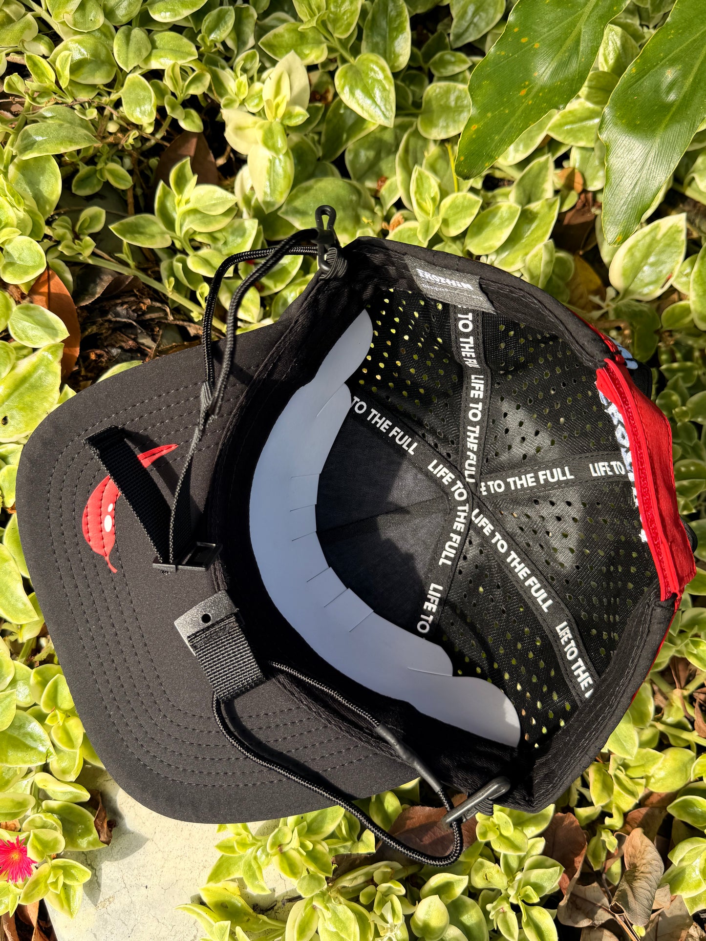 Hot Chilli - Trucker Cap removable chin strap